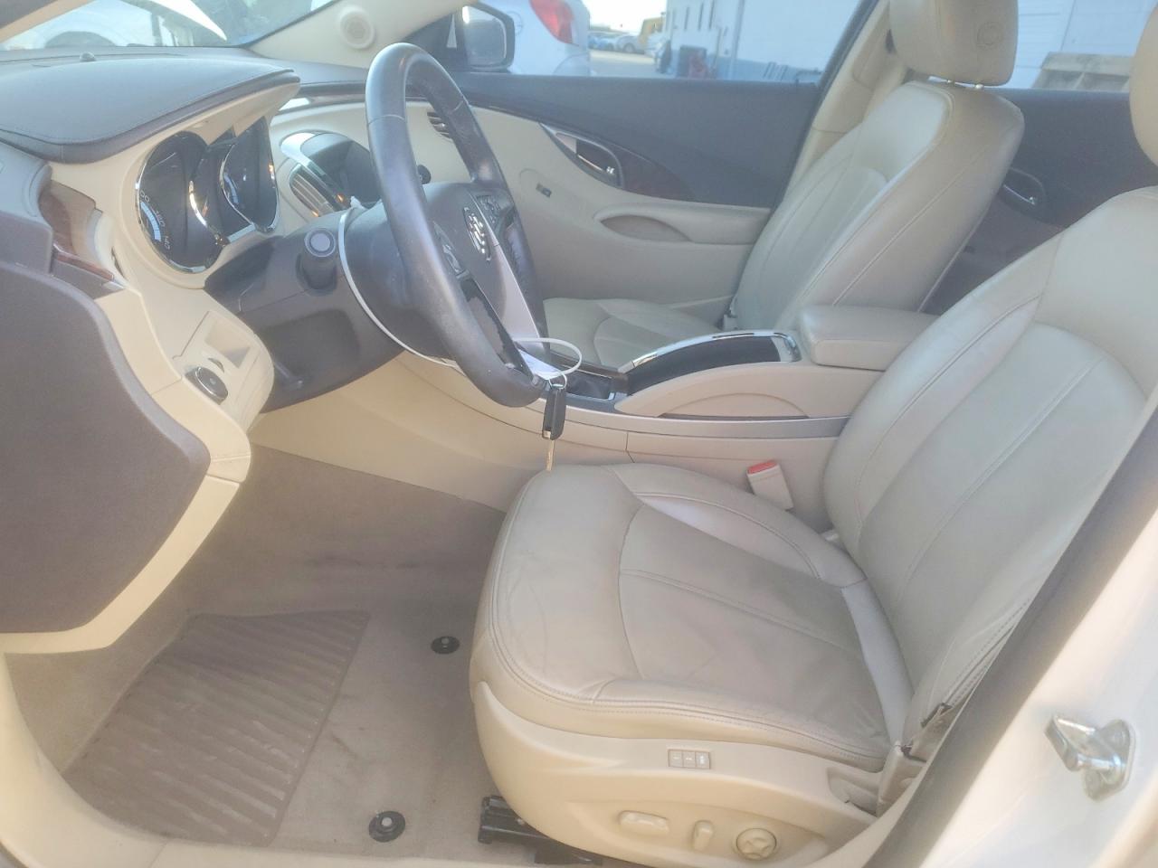 2011 BUICK LACROSSE photo 13