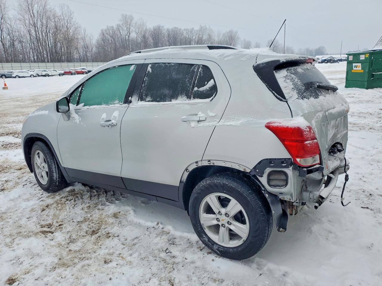 2019 CHEVROLET TRAX 1LT photo 2