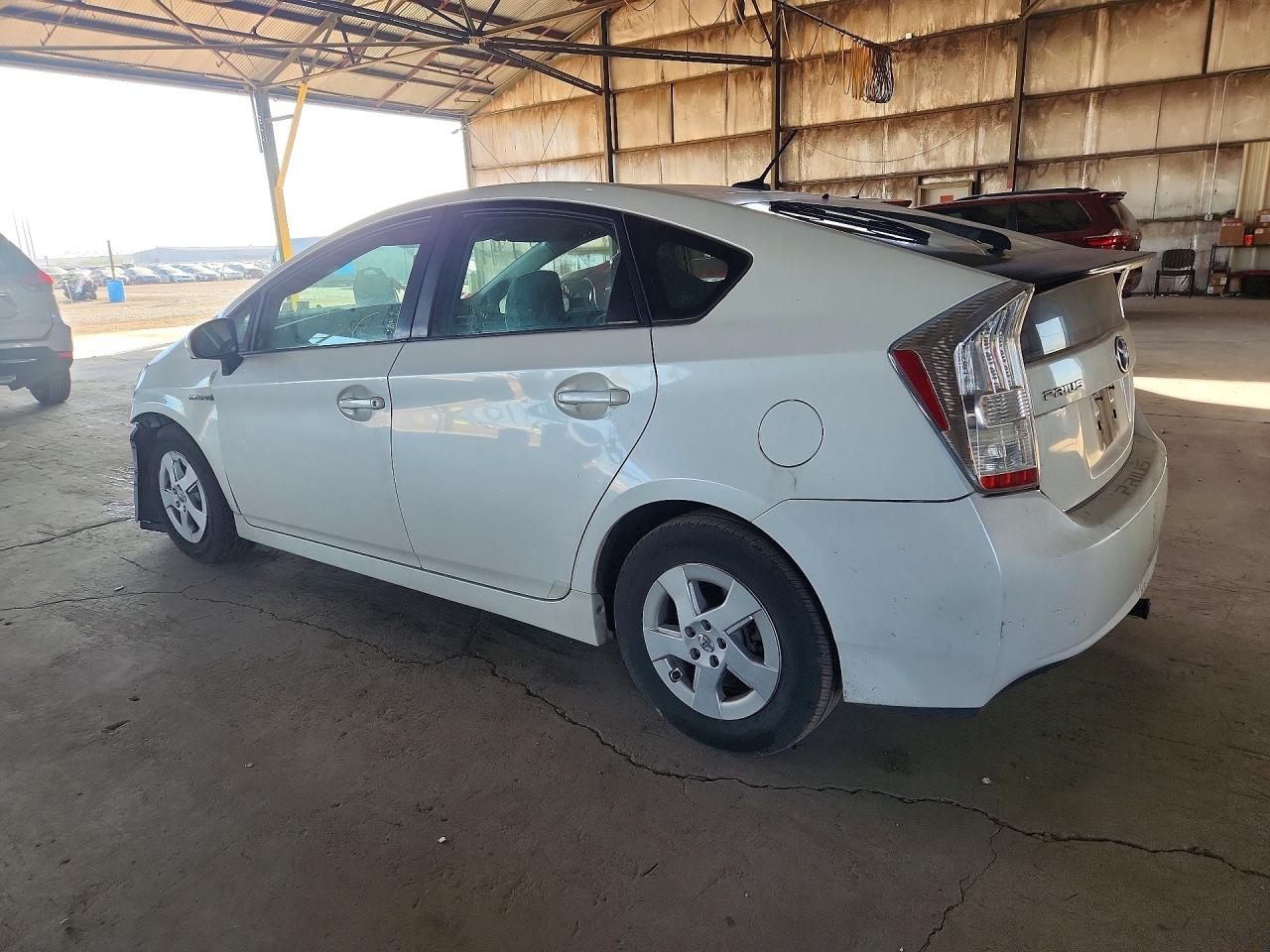 2011 TOYOTA PRIUS TWO photo 2