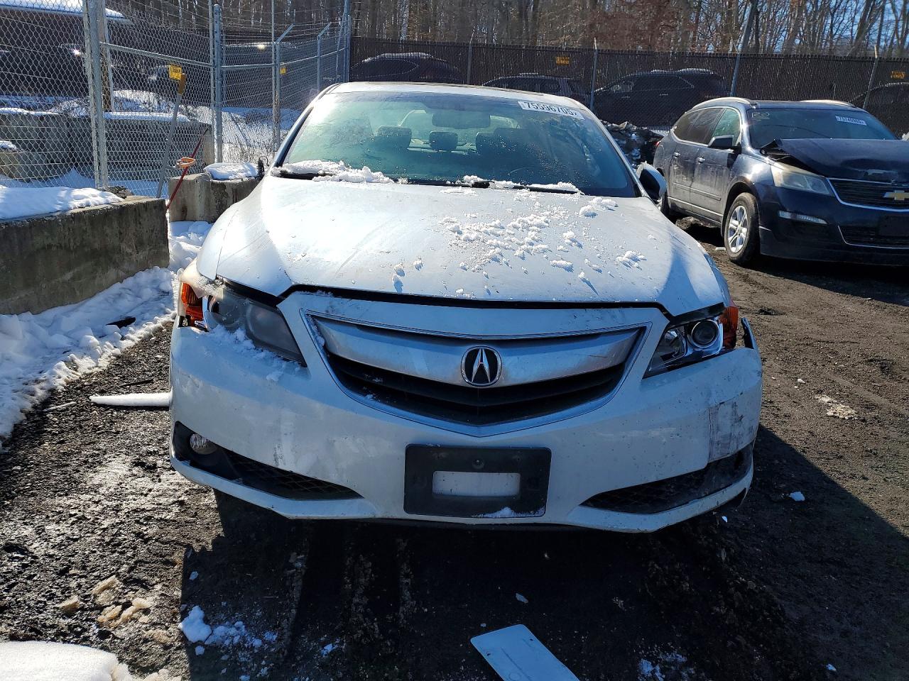 2015 ACURA ILX 20 TECH photo 9