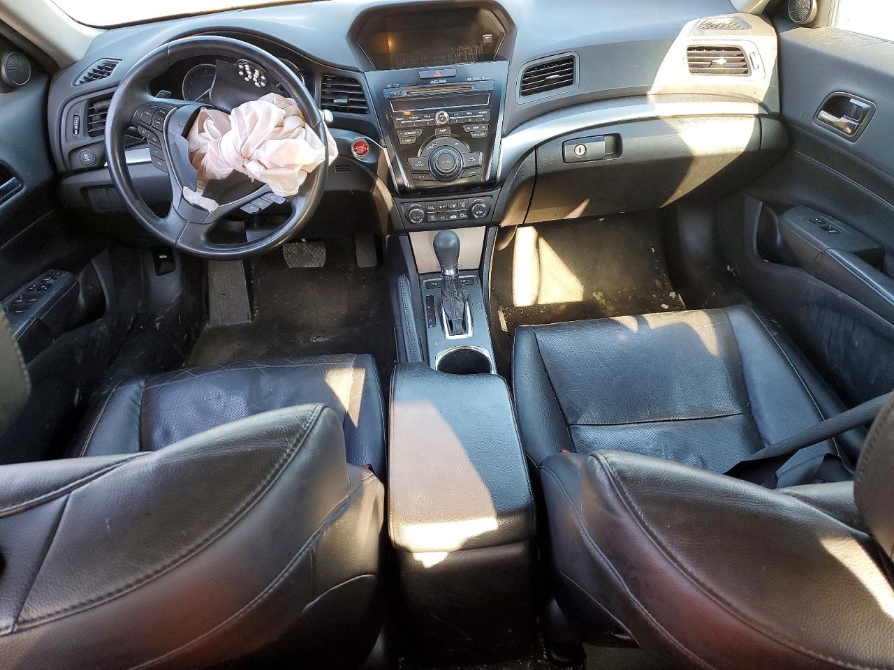 2015 ACURA ILX 20 TECH photo 15