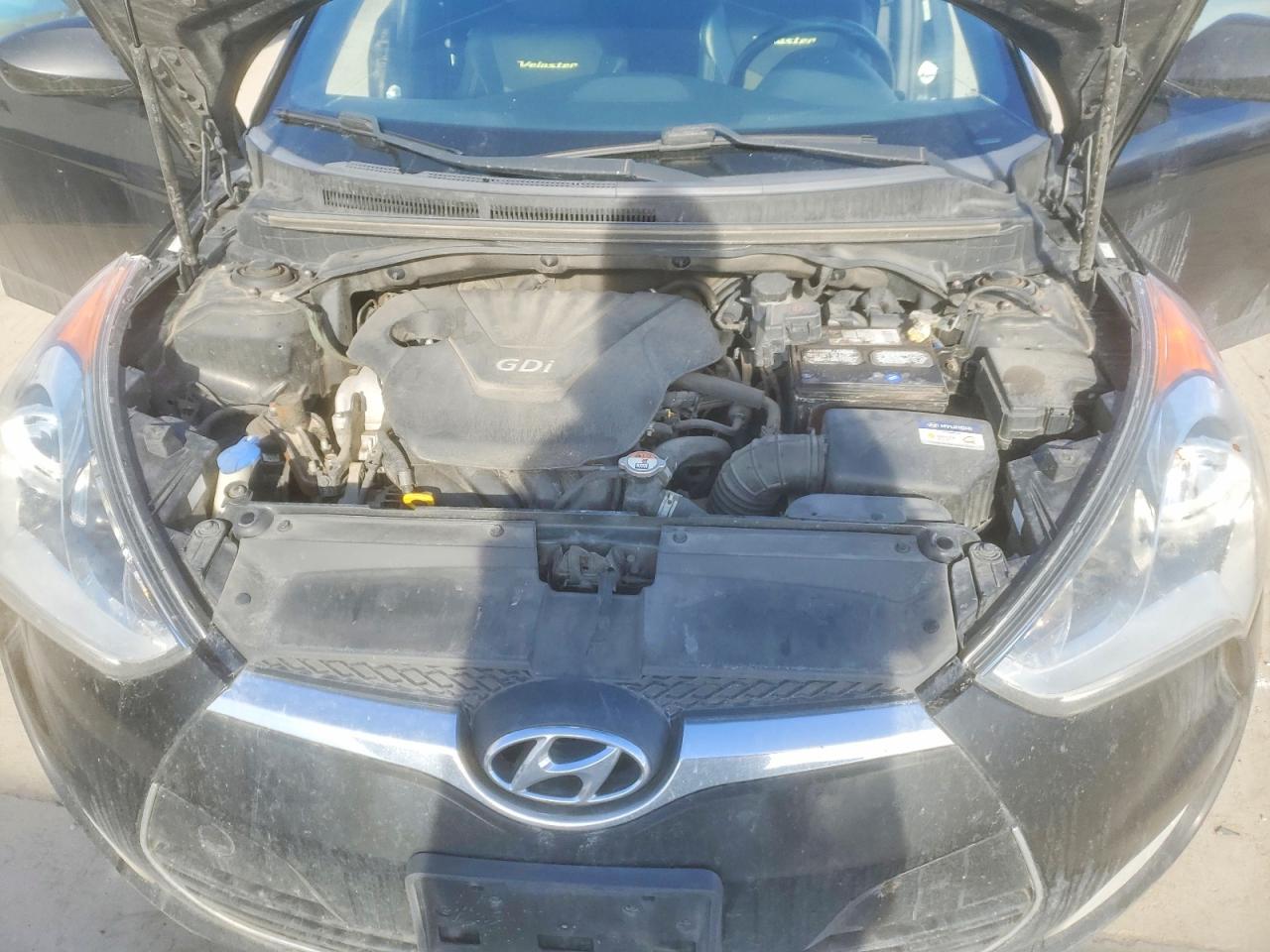 2016 HYUNDAI VELOSTER photo 21