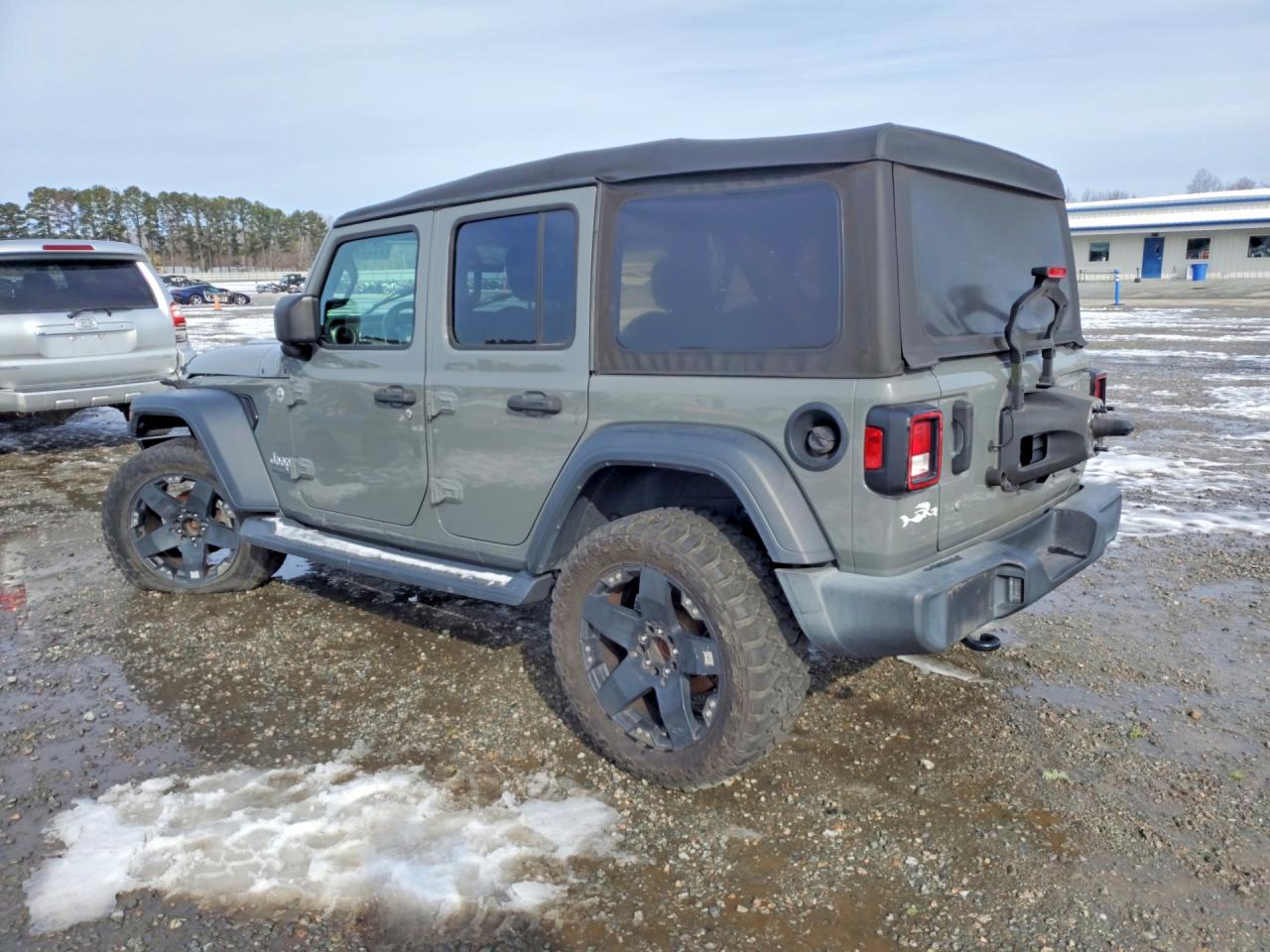 2018 JEEP WRANGLER UNLIMITED SPORT photo 2