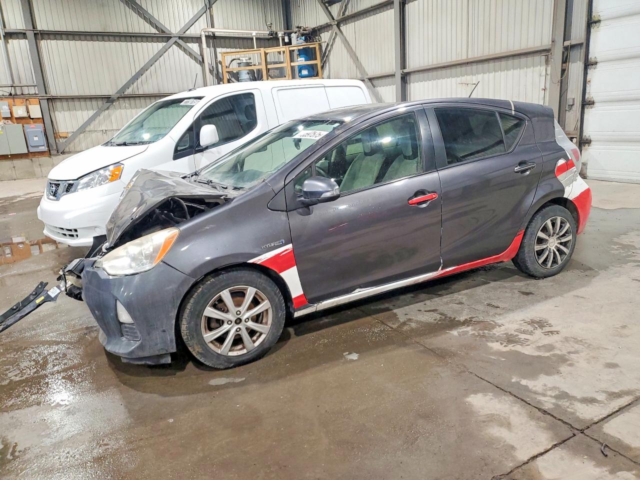 2013 TOYOTA PRIUS C