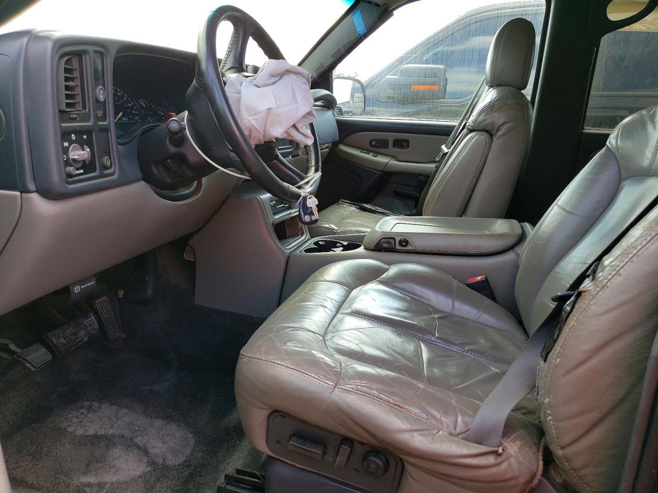 2002 CHEVROLET SUBURBAN C1500 photo 19
