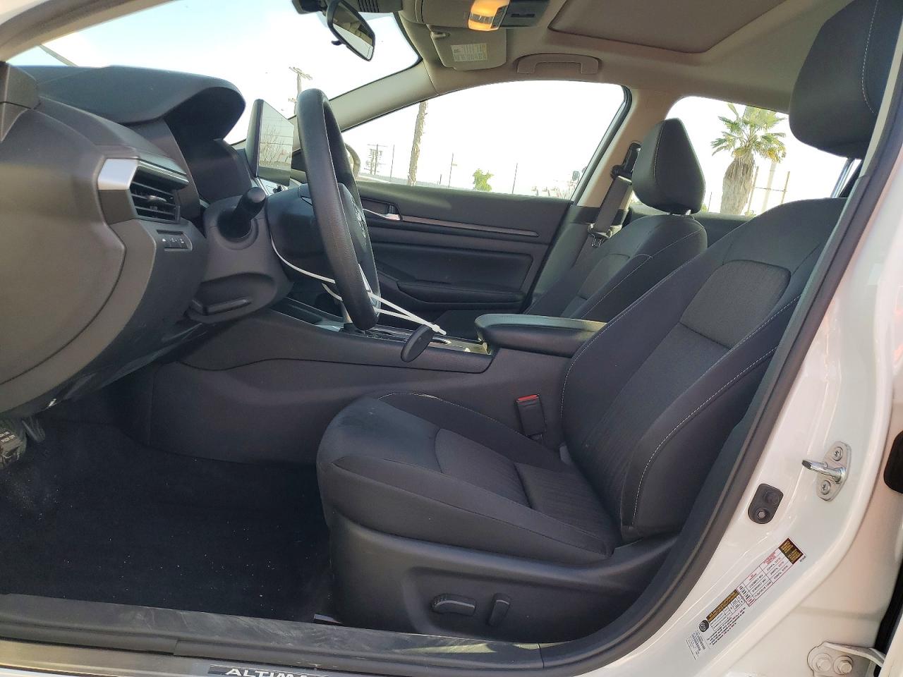 2025 NISSAN ALTIMA SV photo 19