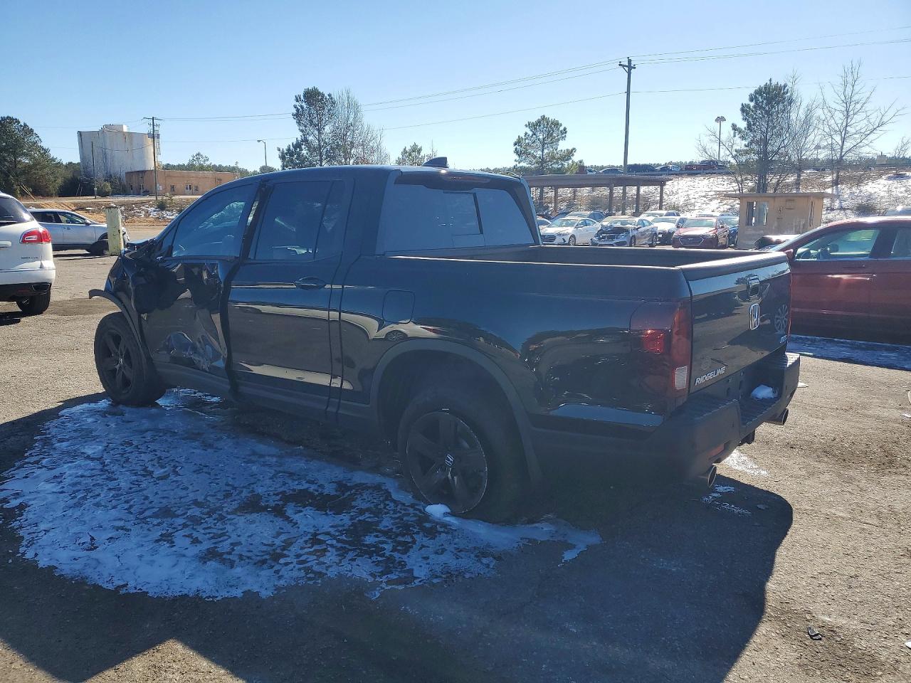 2022 HONDA RIDGELINE BLACK EDITION photo 3