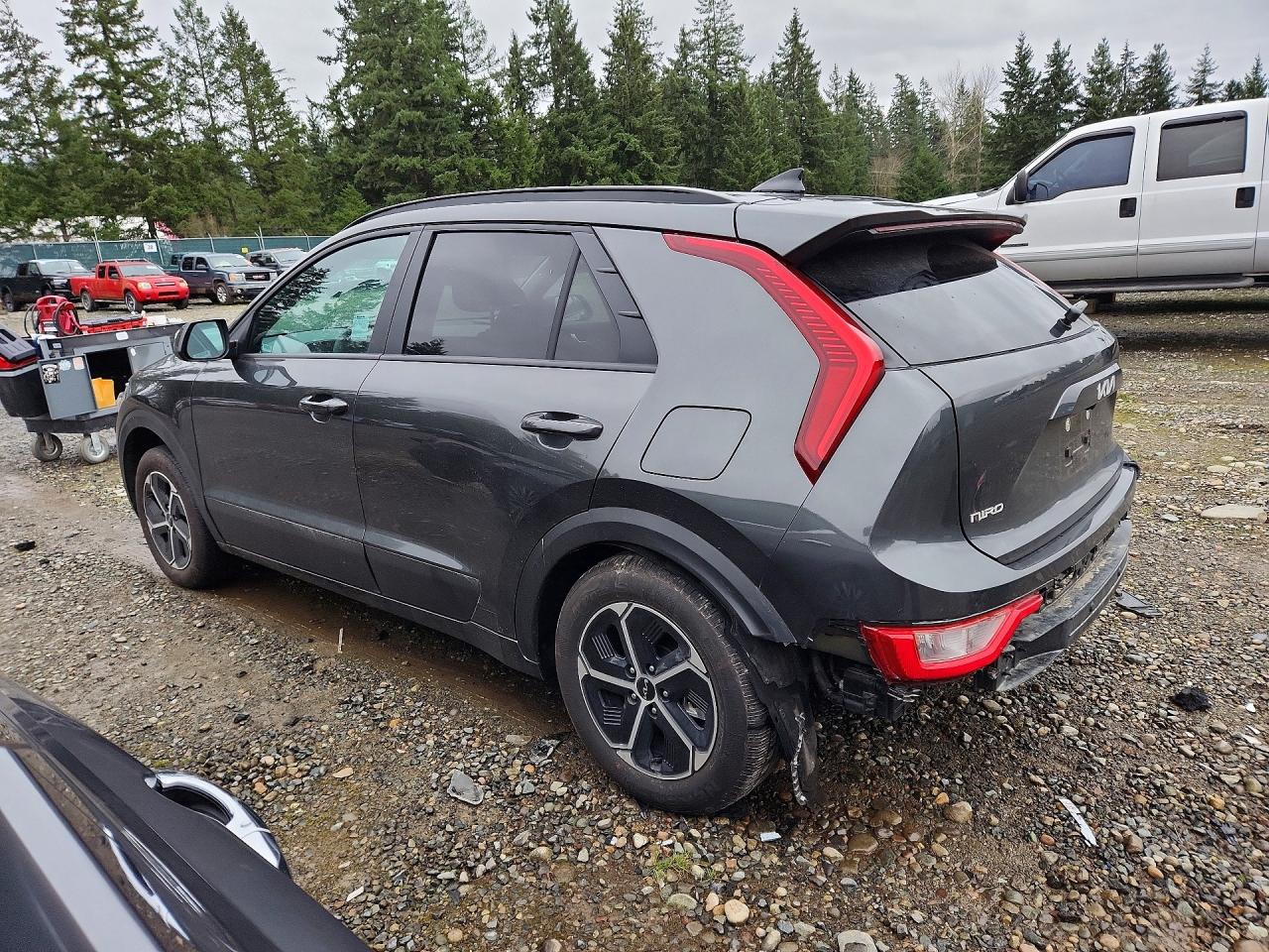 2025 KIA NIRO LX photo 3