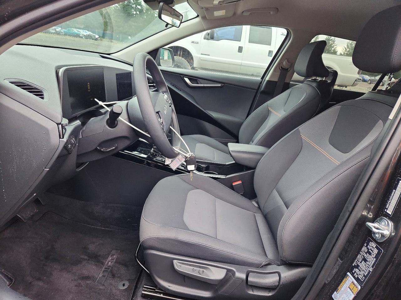 2025 KIA NIRO LX photo 13