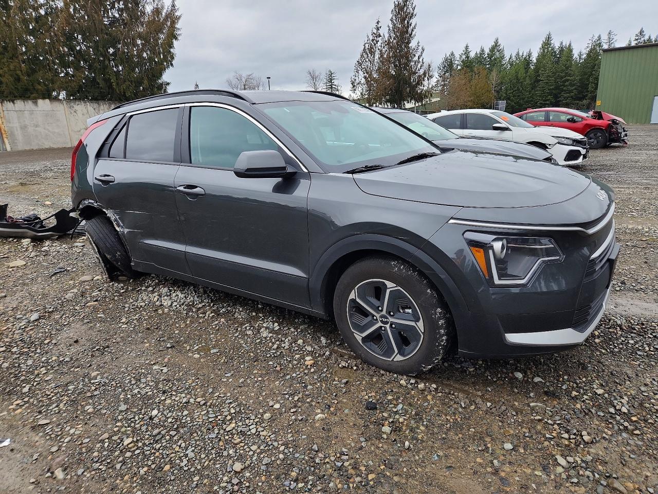 2025 KIA NIRO LX photo 7
