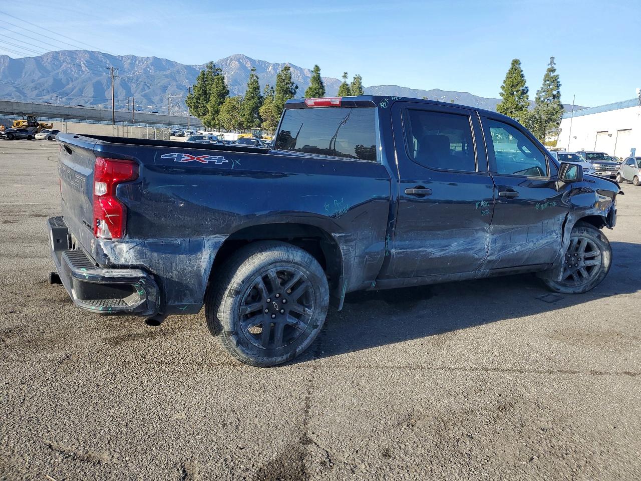 2023 CHEVROLET SILVERADO K1500 CUSTOM photo 5