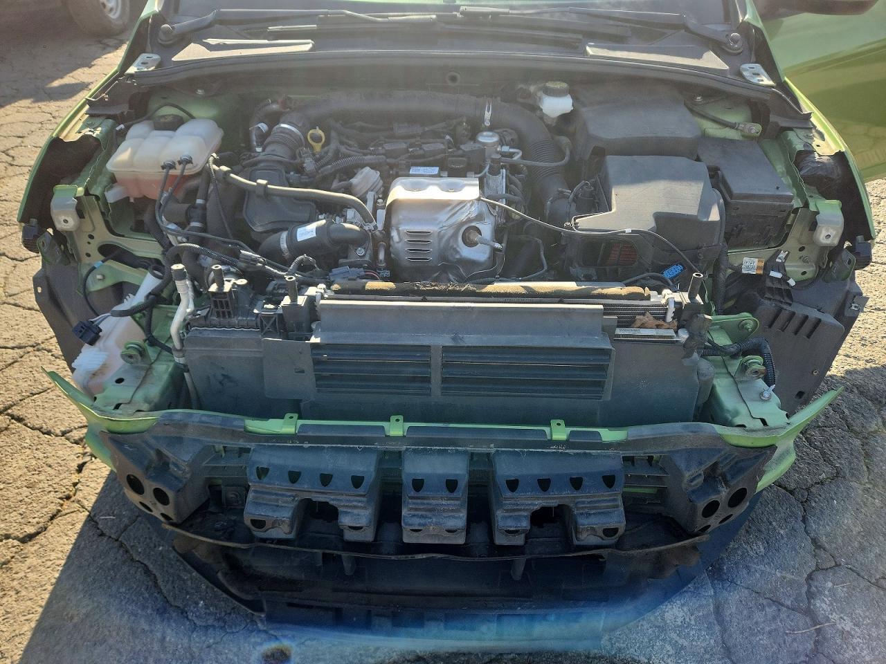2018 FORD FOCUS SE photo 11