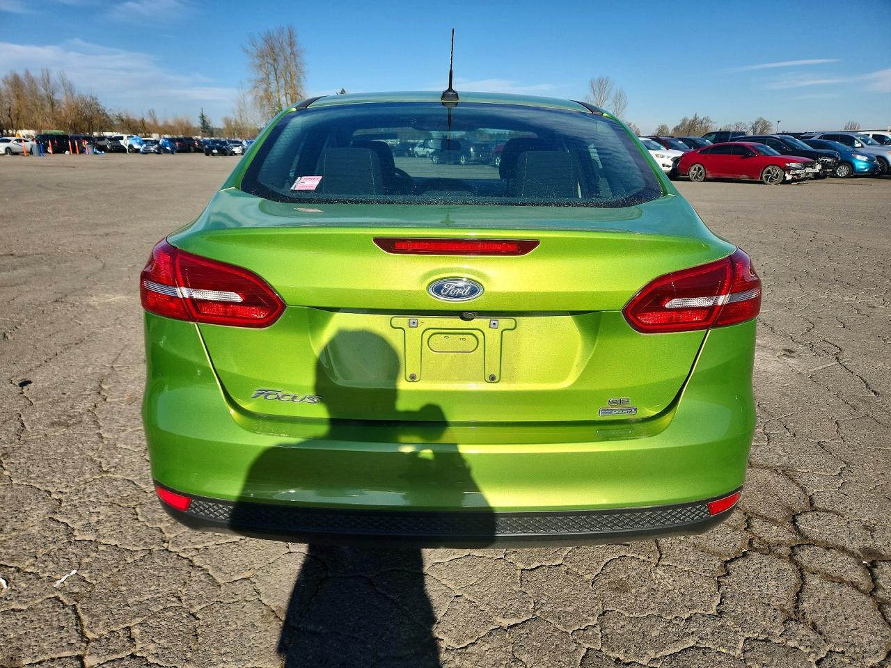 2018 FORD FOCUS SE photo 6