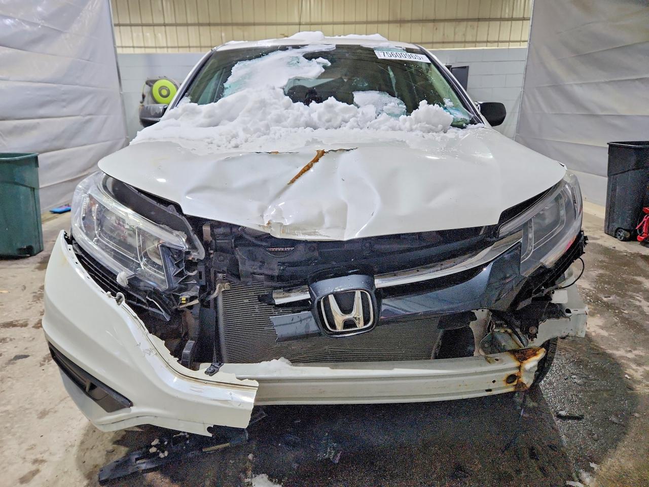 2015 HONDA CR-V LX photo 9