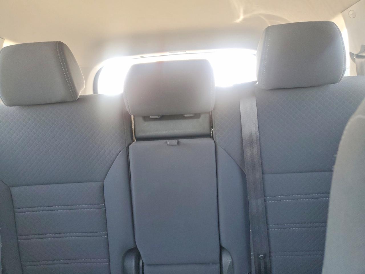 2017 KIA SORENTO LX photo 28