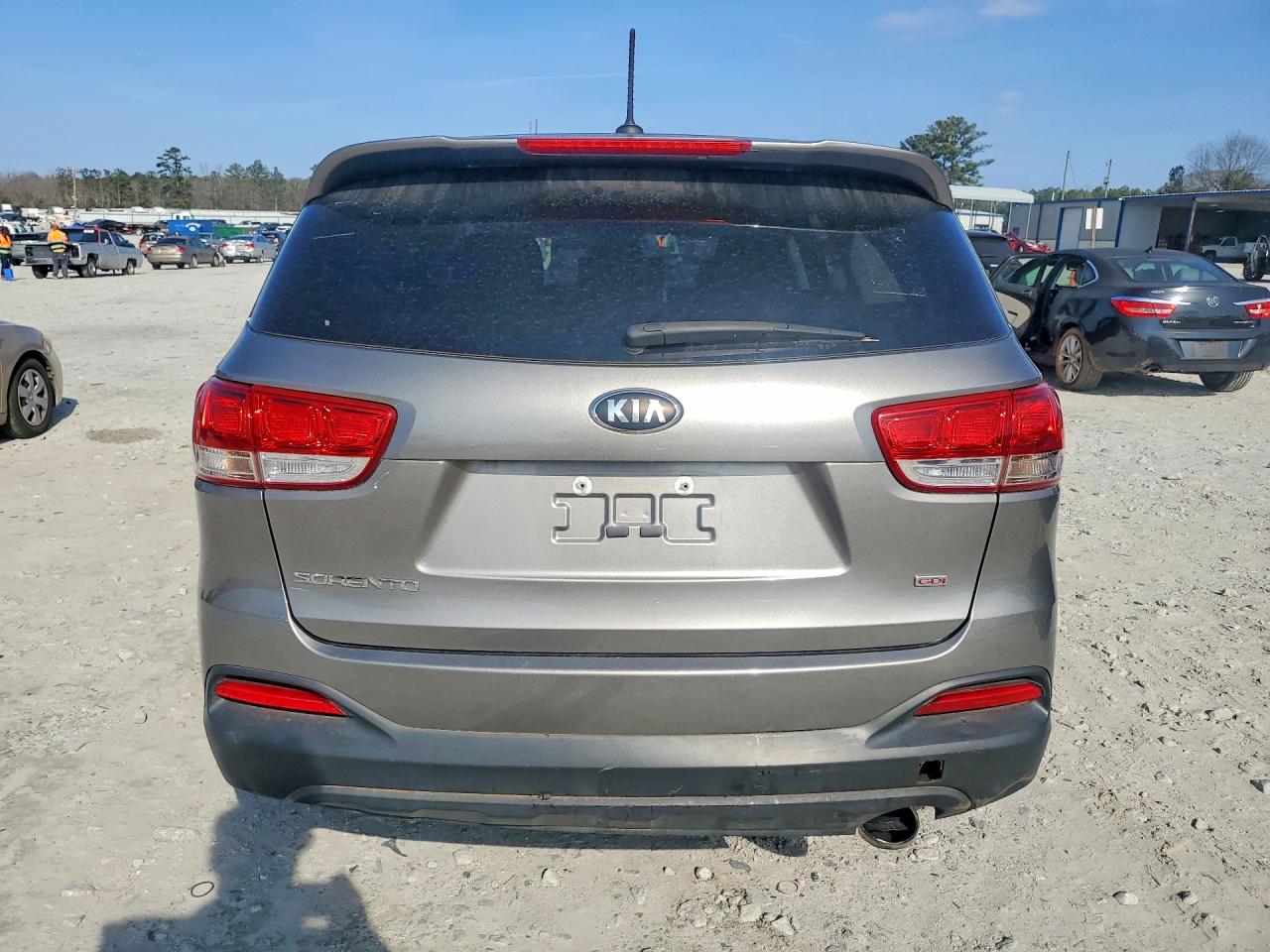 2017 KIA SORENTO LX photo 16