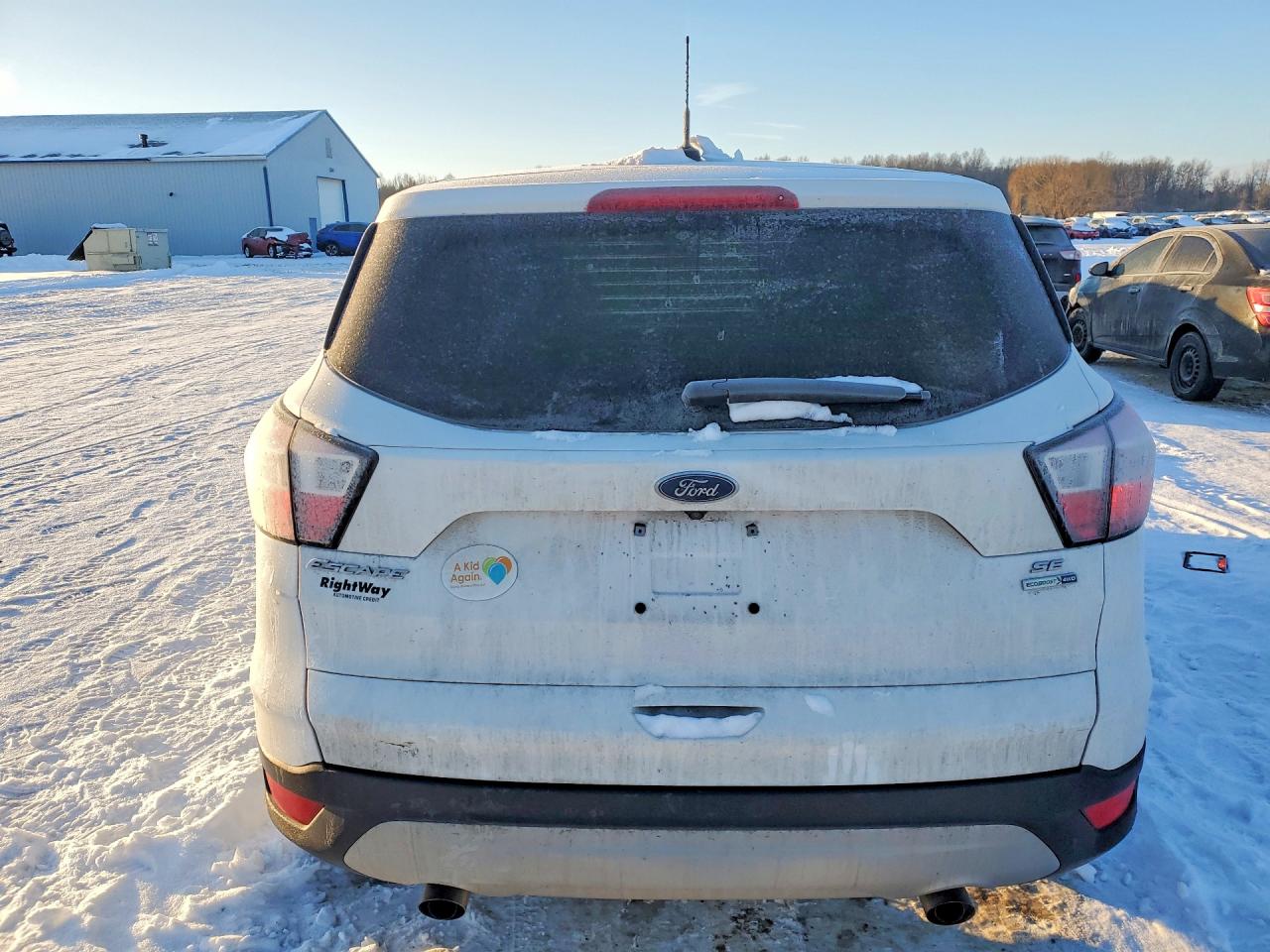 2017 FORD ESCAPE SE photo 6