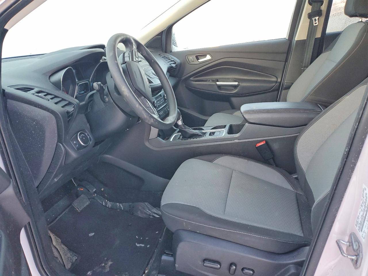 2017 FORD ESCAPE SE photo 7