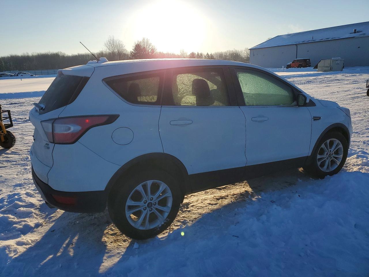 2017 FORD ESCAPE SE photo 3