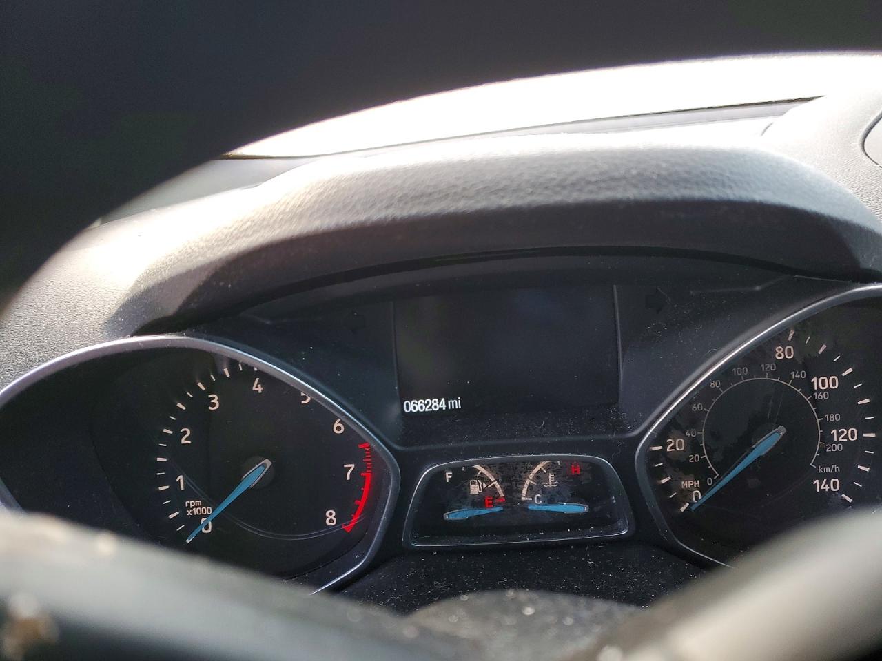 2017 FORD ESCAPE SE photo 9