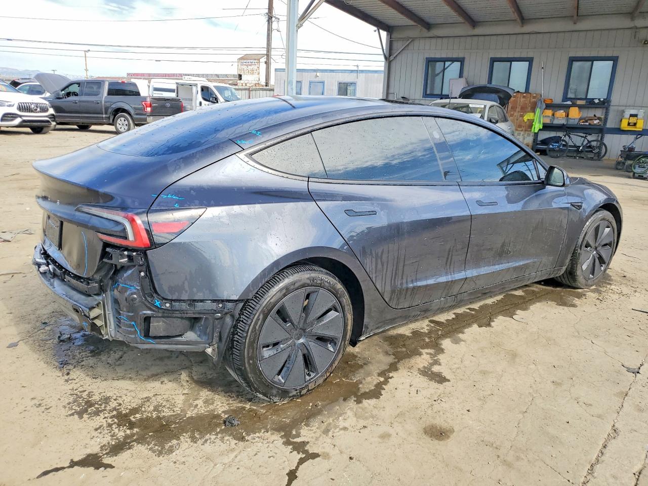 2024 TESLA MODEL 3 photo 3