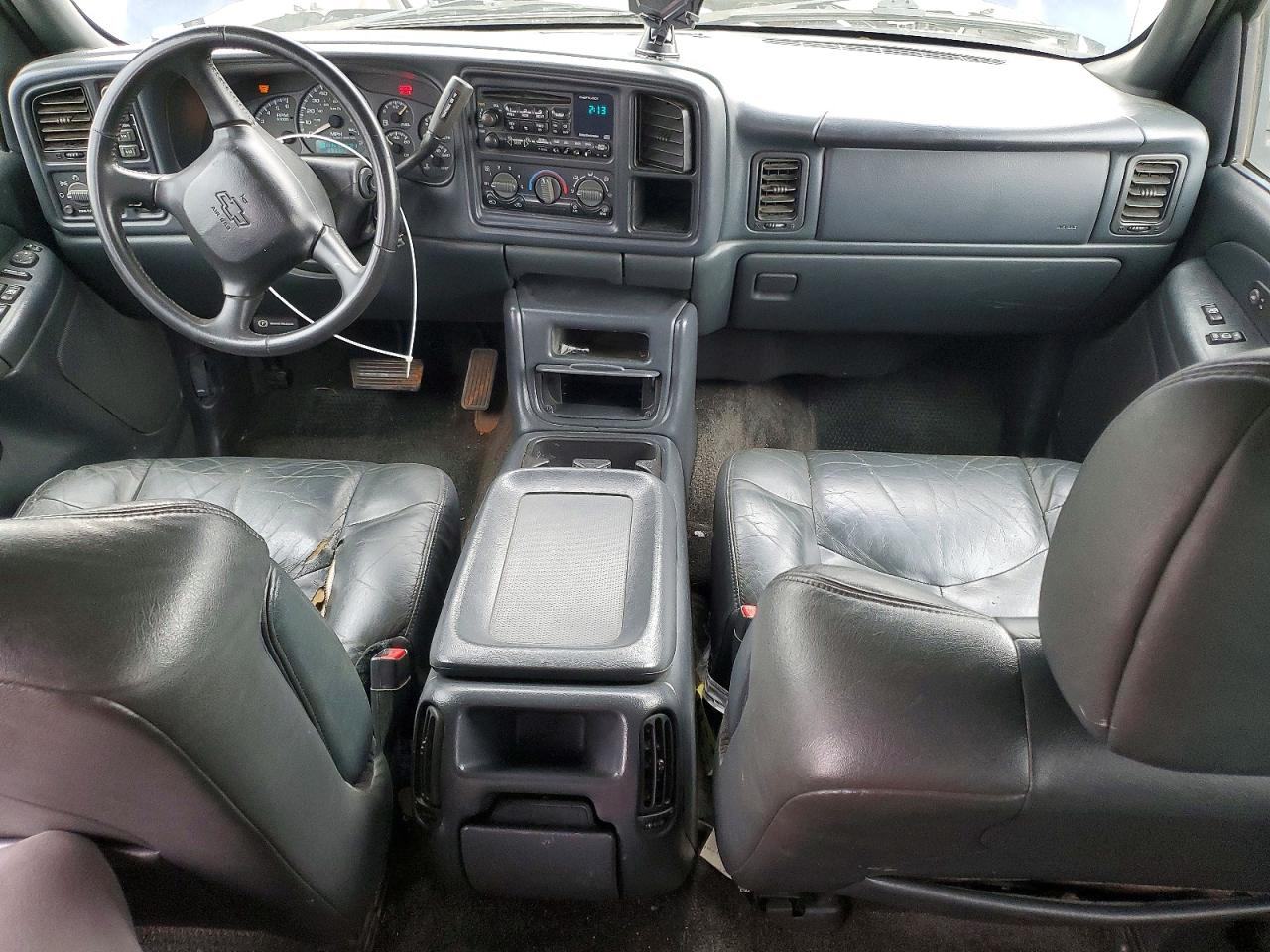 2002 CHEVROLET AVALANCHE K1500 photo 8