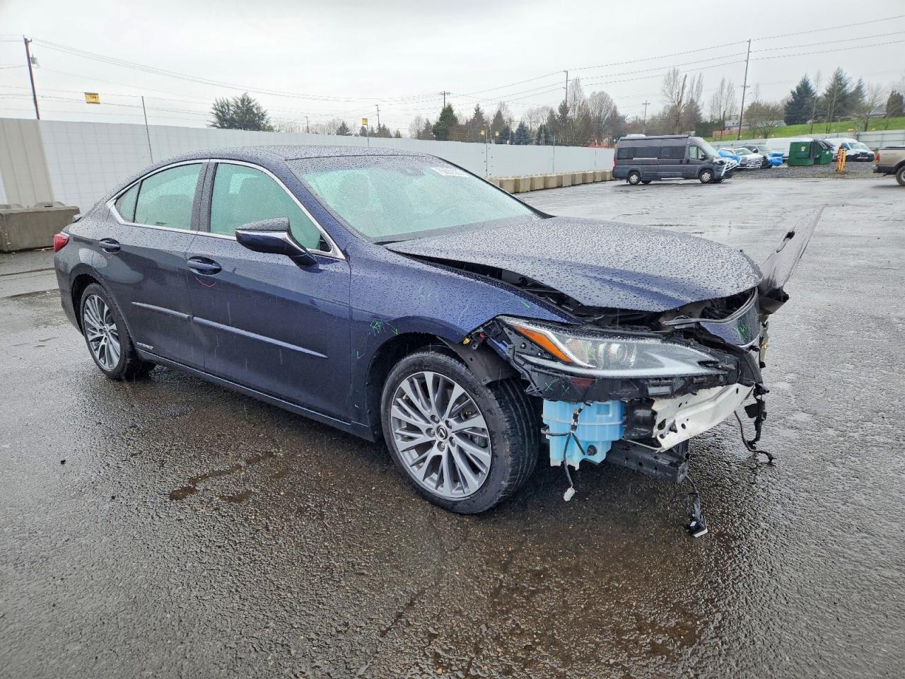 2021 LEXUS ES 300H photo 4