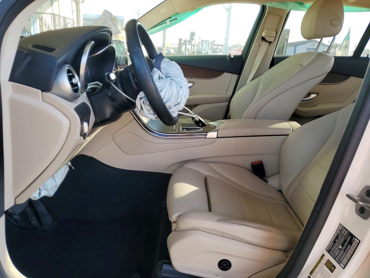 2022 MERCEDES-BENZ GLC 300 photo 7