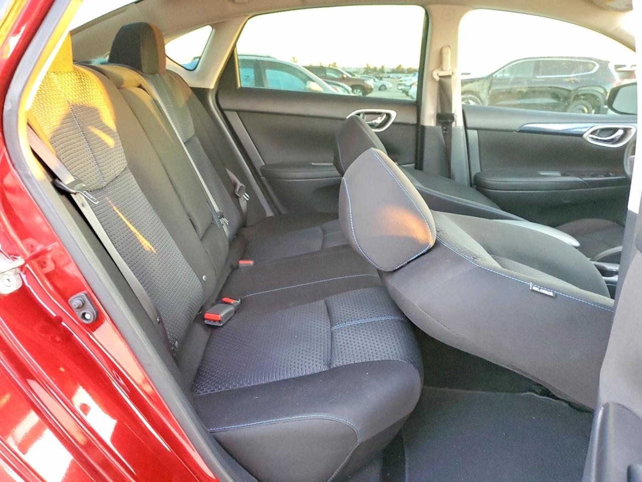 2019 NISSAN SENTRA S photo 19