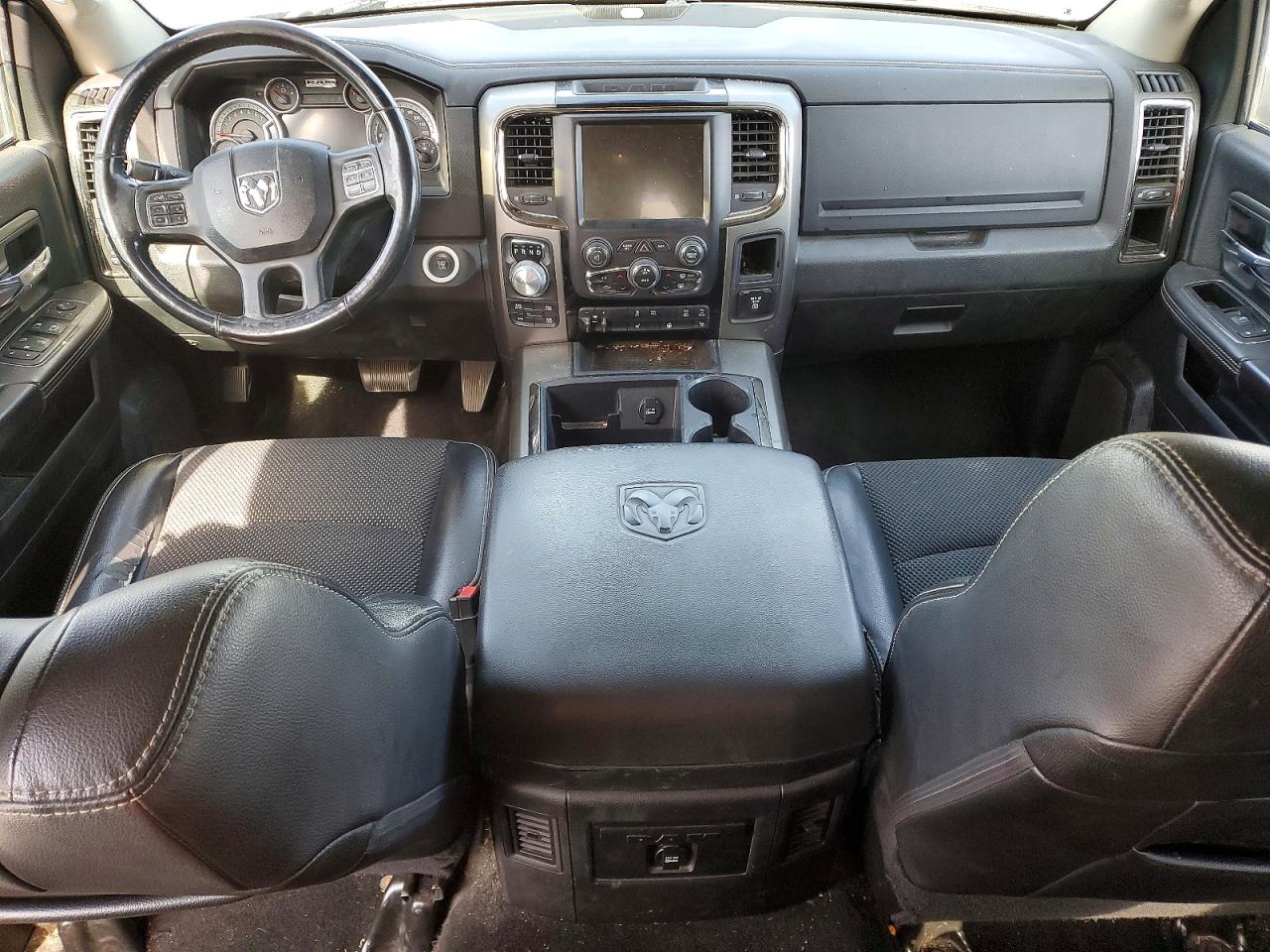 2014 RAM 1500 SPORT photo 22