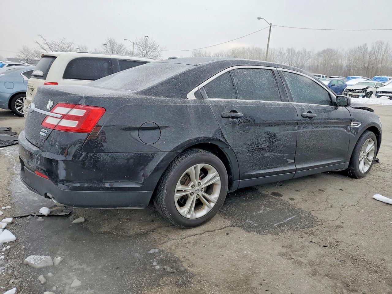2018 FORD TAURUS SEL photo 7