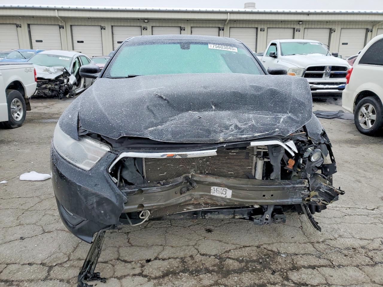 2018 FORD TAURUS SEL photo 13