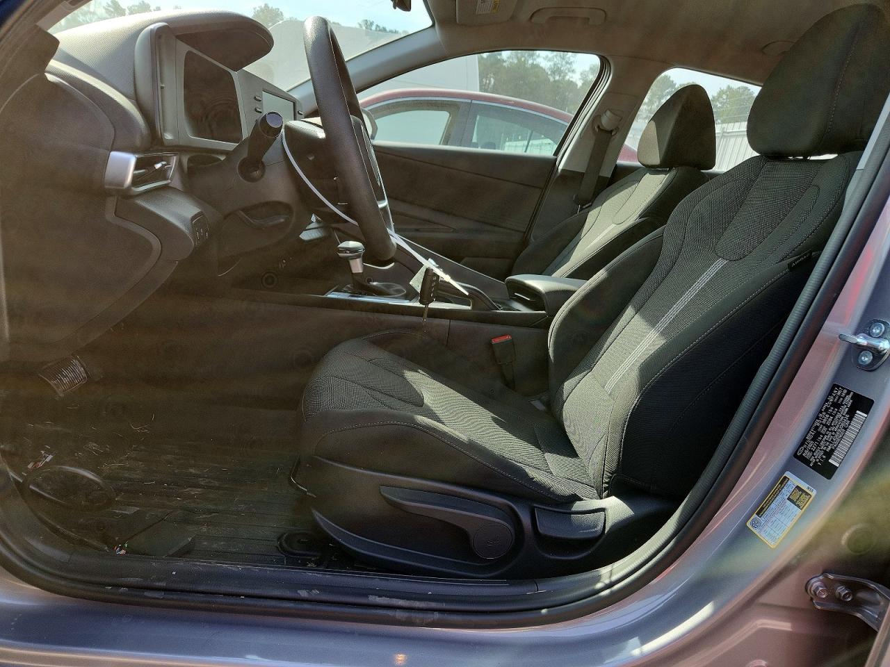 2025 HYUNDAI ELANTRA SE photo 7