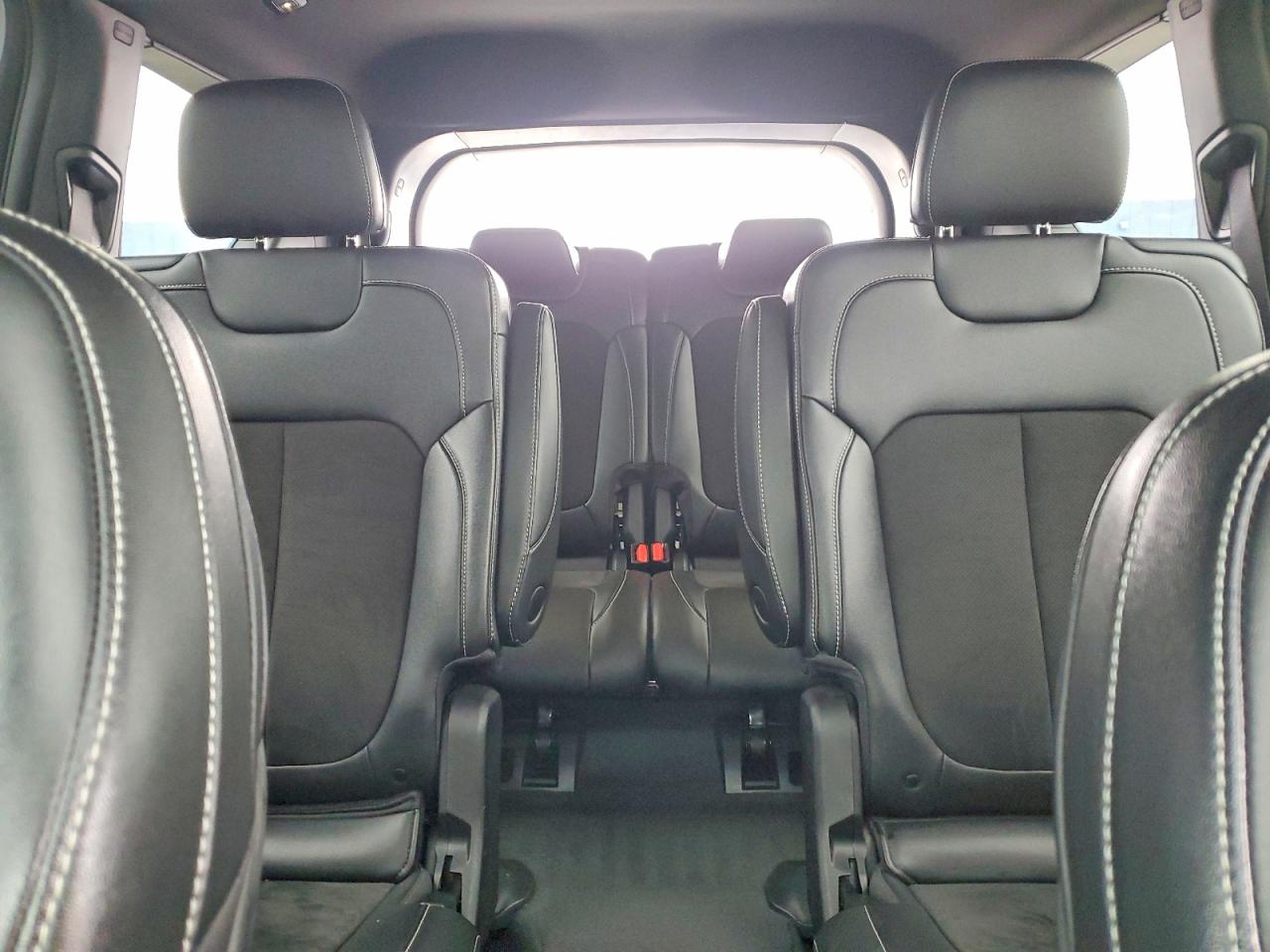 2024 JEEP GRAND CHEROKEE L LAREDO photo 19