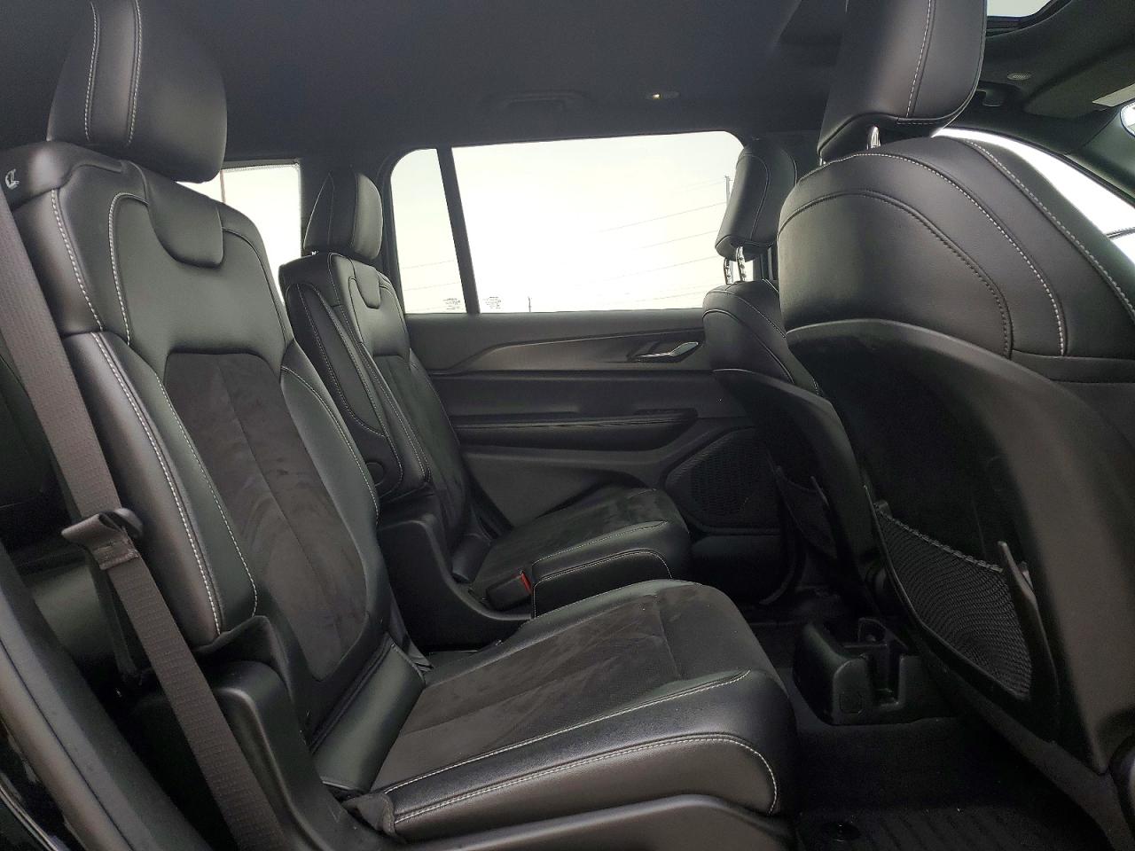 2024 JEEP GRAND CHEROKEE L LAREDO photo 21
