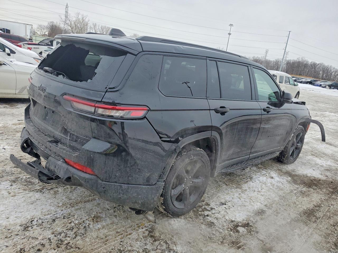2024 JEEP GRAND CHEROKEE L LAREDO photo 5