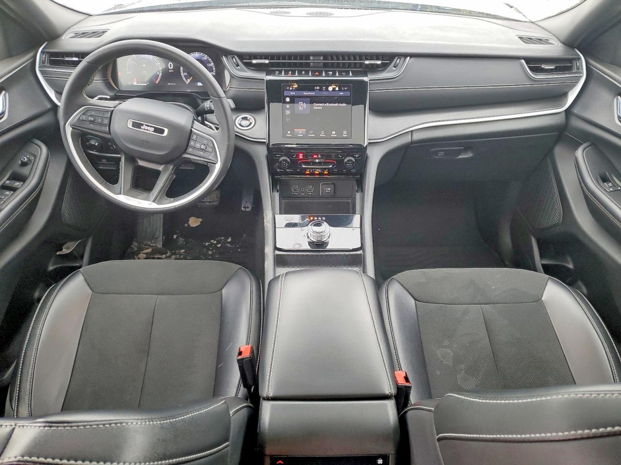 2024 JEEP GRAND CHEROKEE L LAREDO photo 15