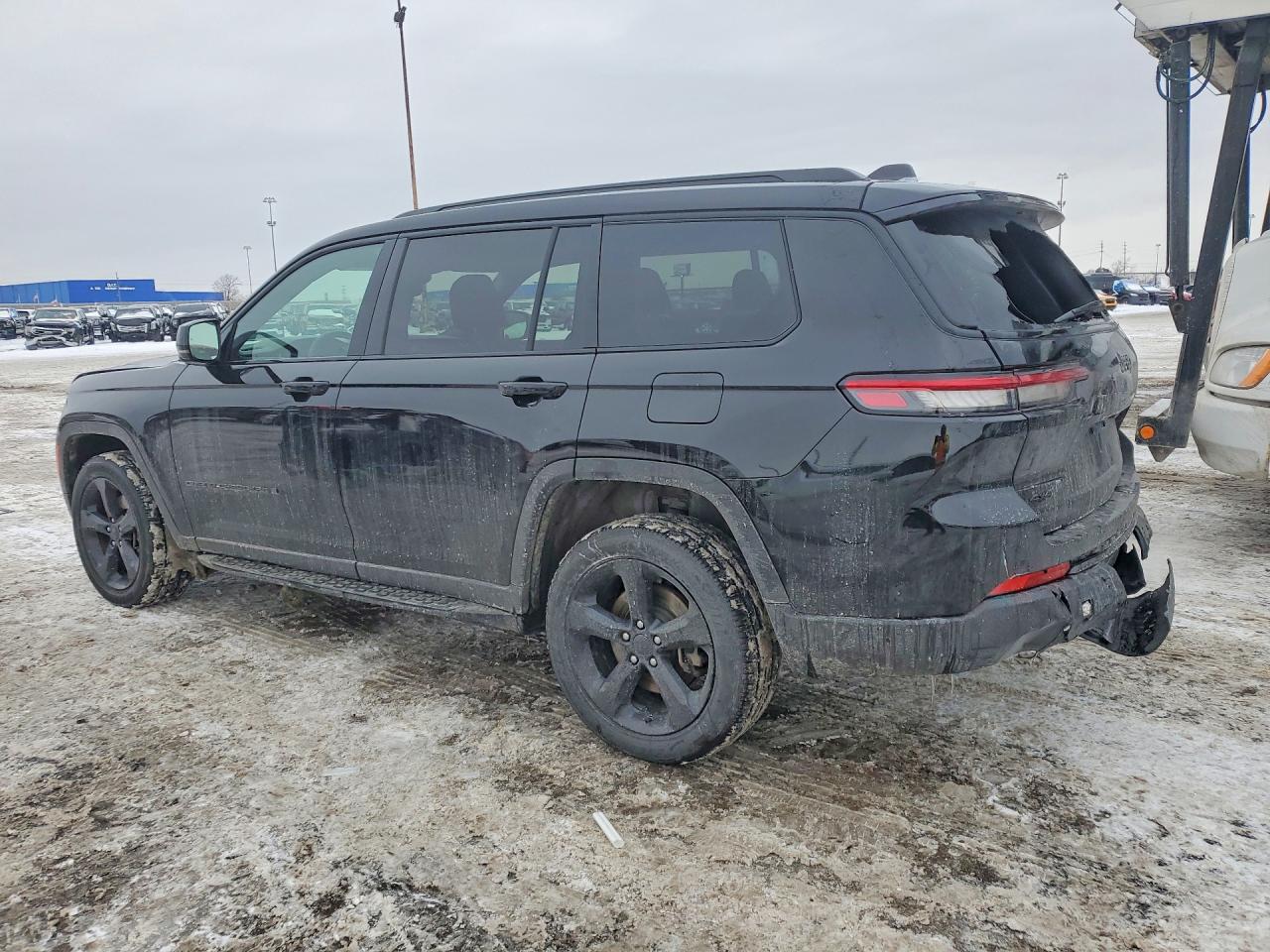 2024 JEEP GRAND CHEROKEE L LAREDO photo 3
