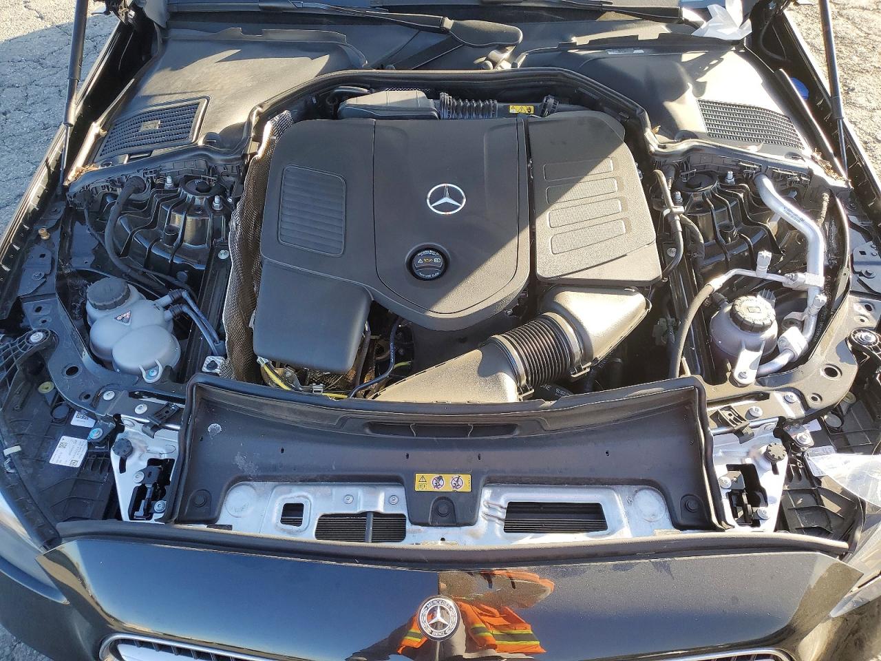2025 MERCEDES-BENZ C 300 photo 11