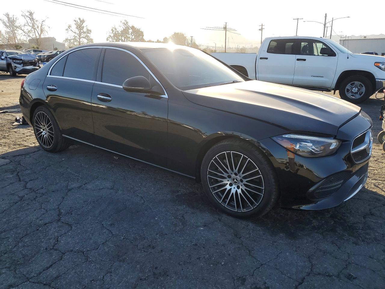 2025 MERCEDES-BENZ C 300 photo 4