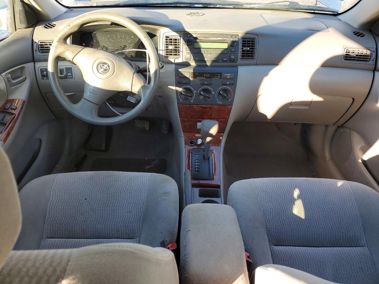 2005 TOYOTA COROLLA LE photo 22