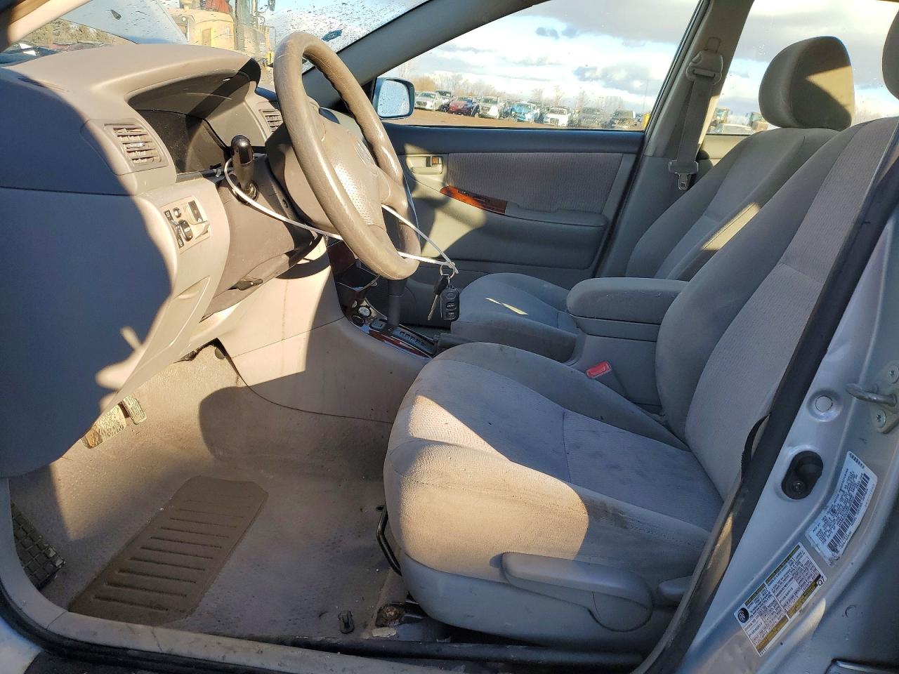 2005 TOYOTA COROLLA LE photo 19