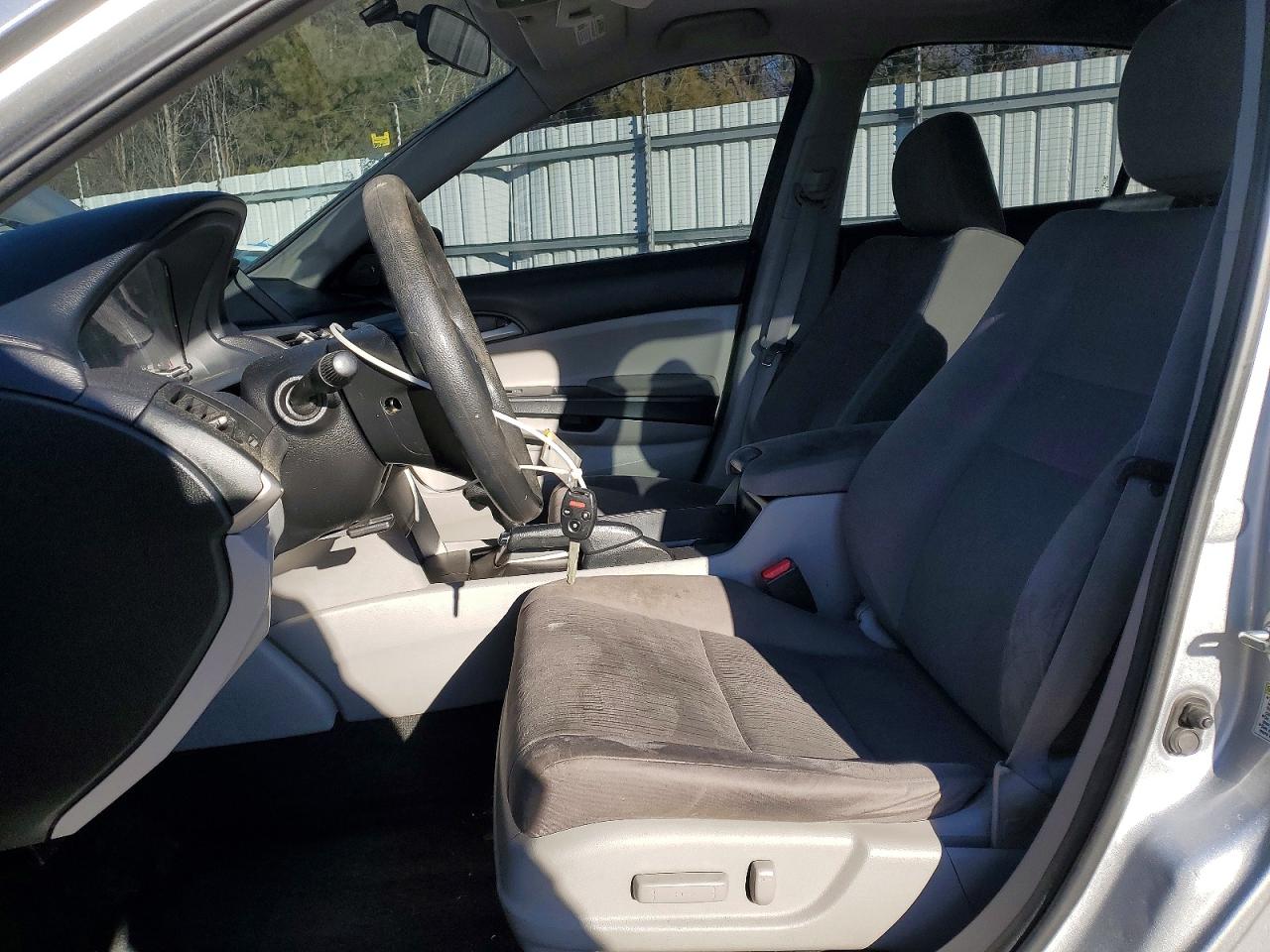 2012 HONDA ACCORD LXP photo 13