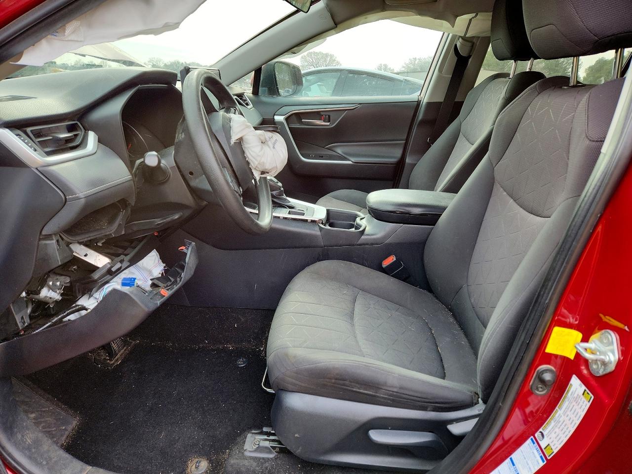 2019 TOYOTA RAV4 XLE photo 7