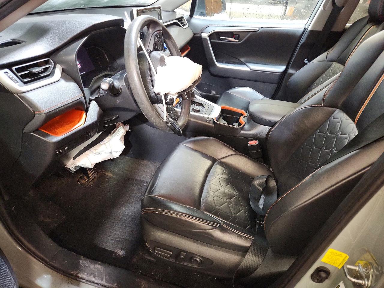 2019 TOYOTA RAV4 ADVENTURE photo 13