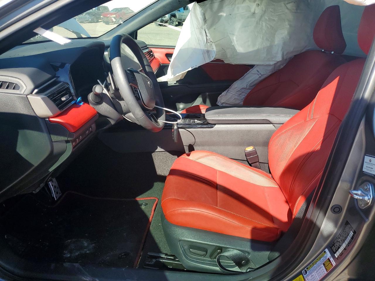 2025 TOYOTA CAMRY XSE photo 7