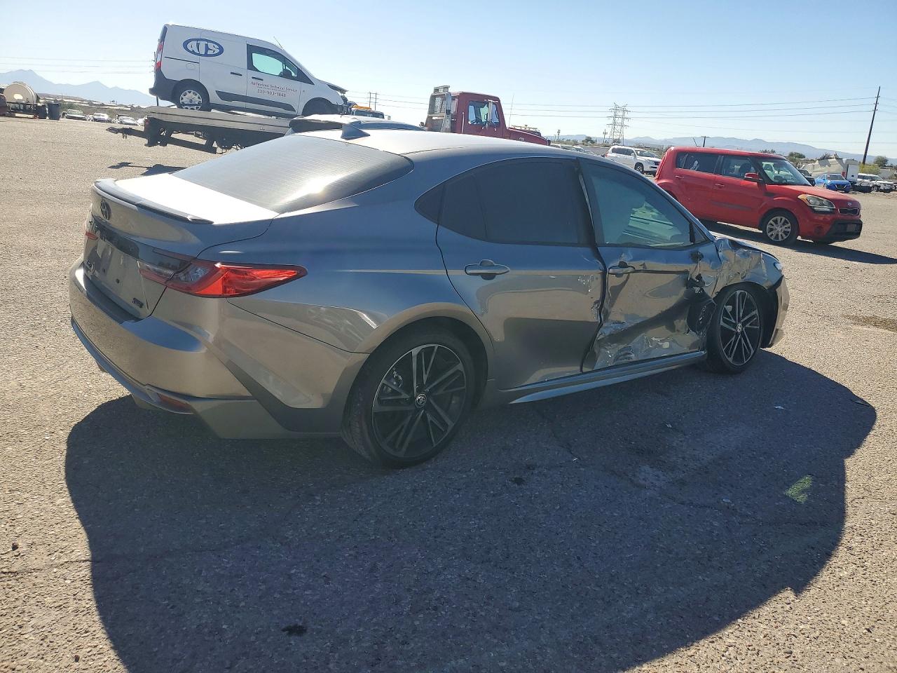 2025 TOYOTA CAMRY XSE photo 3