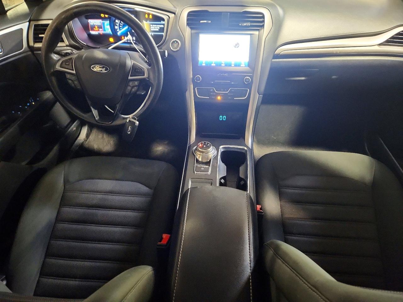 2019 FORD FUSION SE photo 15