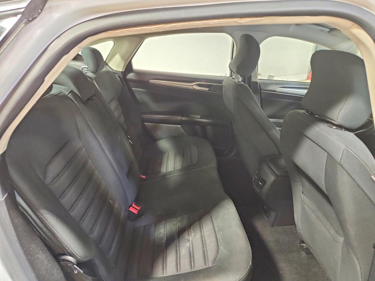 2019 FORD FUSION SE photo 19