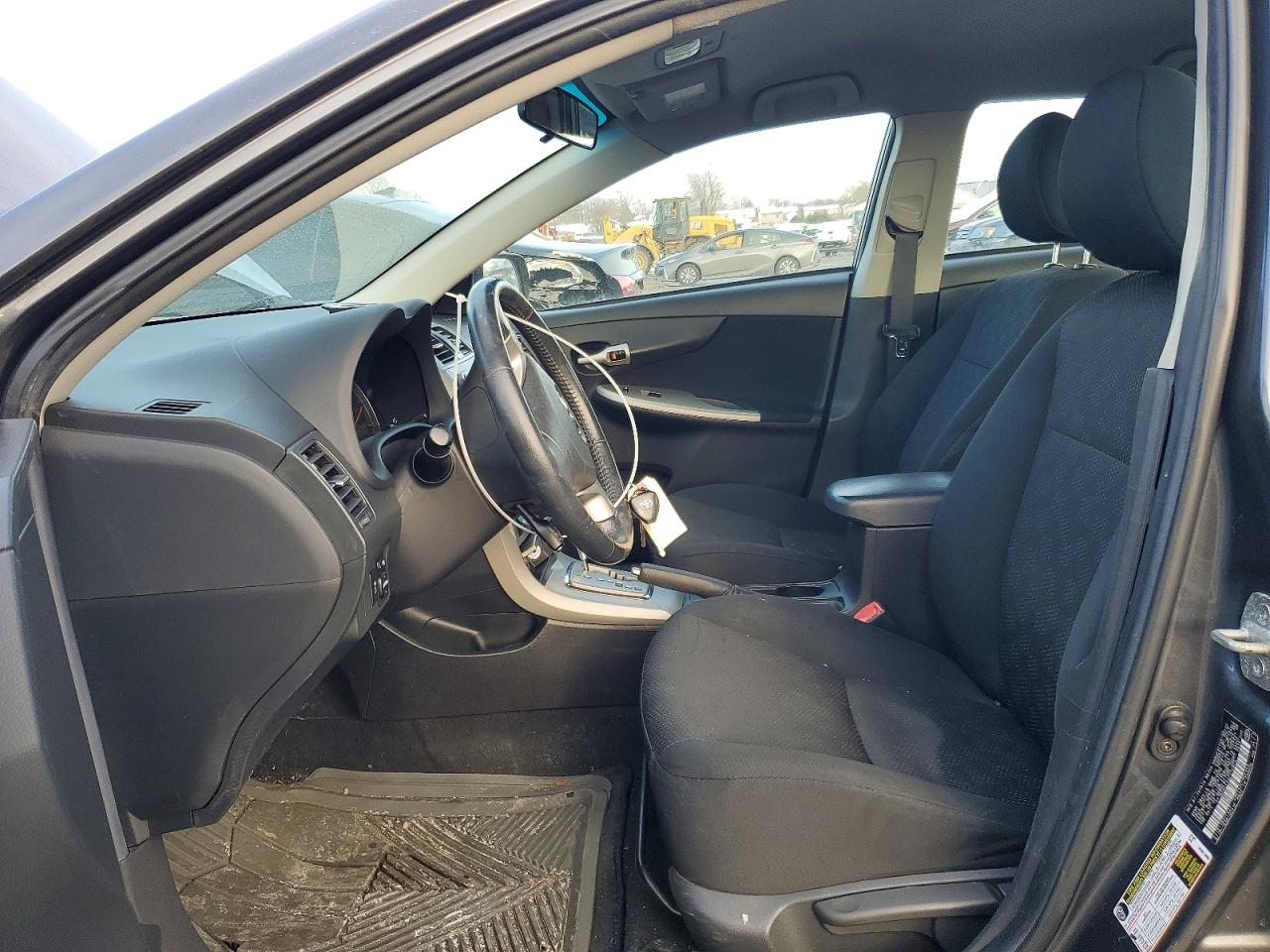 2010 TOYOTA COROLLA BASE photo 7